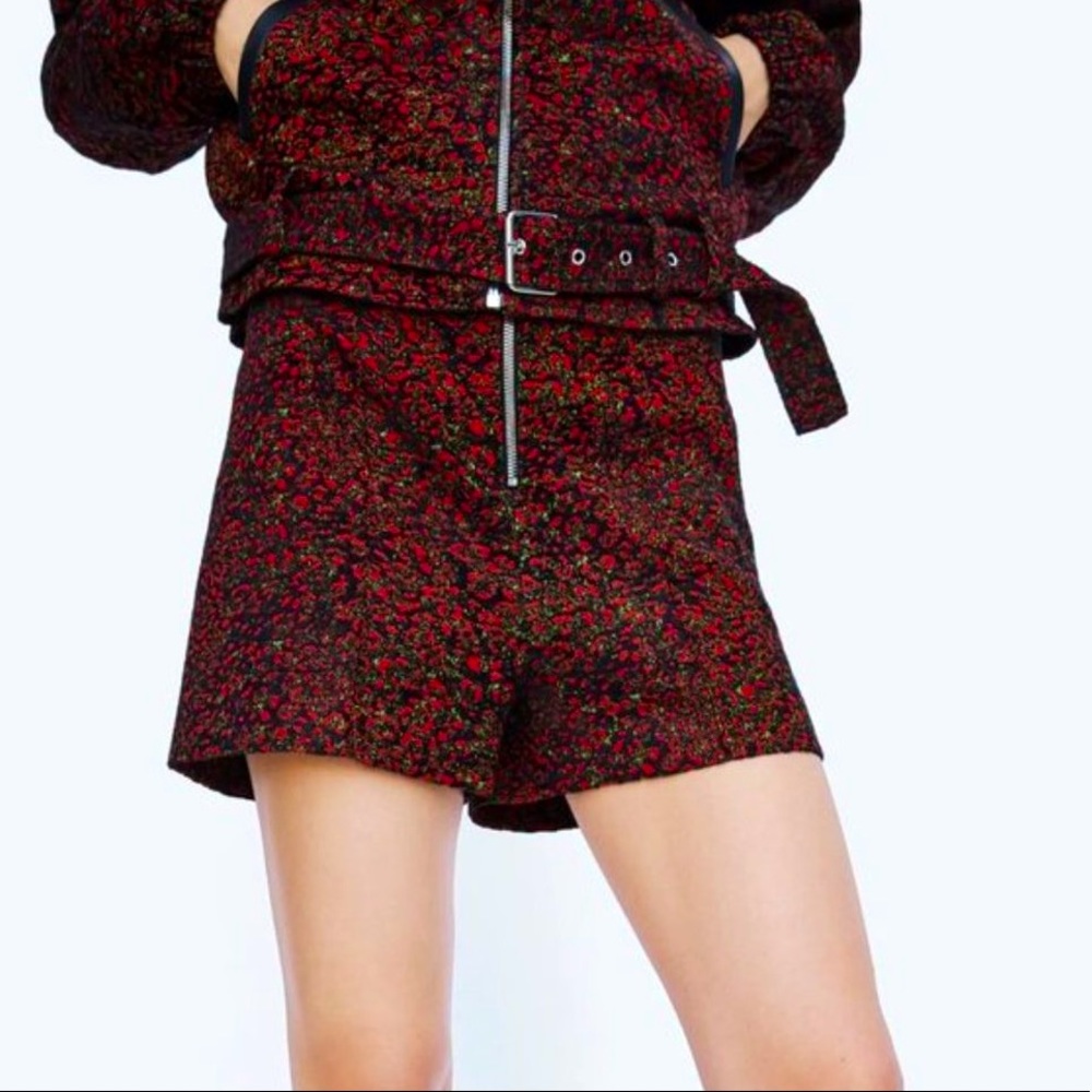 Zara Basics Red & Black Jacquard Shorts Size medium